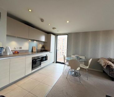 2 bedroom flat to rent - Photo 4