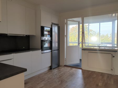 Syster Jennys väg 32 C - Foto 3