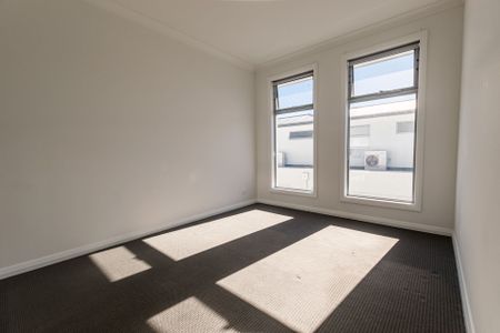 Unit 4/2 La Scala Court, Paradise. - Photo 4