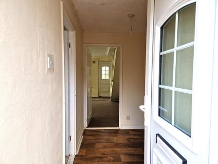 2 bedroom terraced house to rent - Photo 5