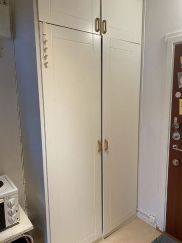 Mysig 1:a med balkong och morgonsol i centrala Vällingby! - Foto 4