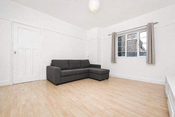 1 Bed Flat, Dover Court, SE10 - Photo 1