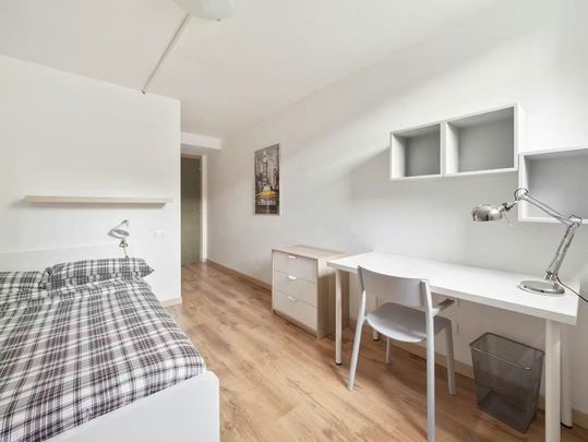 Via Ernesto Breda, Milan, Lombardy 20126 - Photo 1