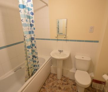 2 bedroom Apartment - MERRIFIELD COURT, WELWYN GARDEN CITY. - Photo 6