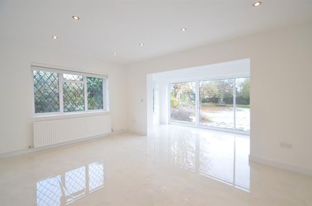 Highfield Drive, Ickenham, UB10 - Photo 5