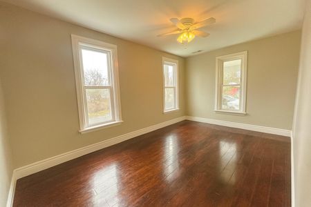 21 Sidings Street - 3 bed, 1 bath - Photo 4