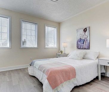 For Lease - 2221 Amberglen Court, Oakville, Ontario - Photo 4