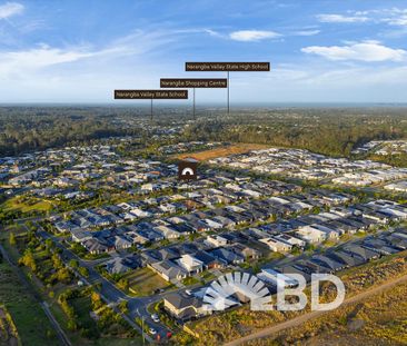 Modern Narangba Home Offering Comfort and Convenience - Photo 2