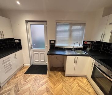 1 Bed Semi-Detached House, Hogarth Avenue, G32 - Photo 1