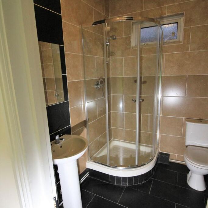 5 bedroom terraced house to rent - Photo 1