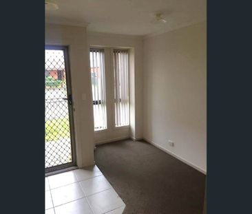 Tidy 3 Bedroom 2 Bathroom Family Home in Andrews Farm - Photo 1