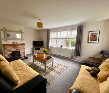 3 bedroom semi-detached house to rent - Photo 3