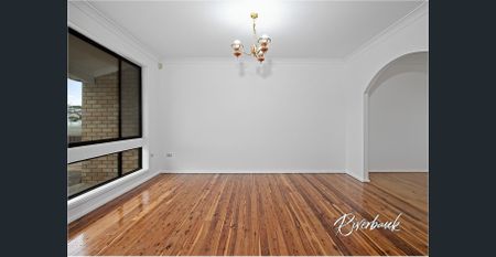 Charming Home in Greystanes - Photo 5