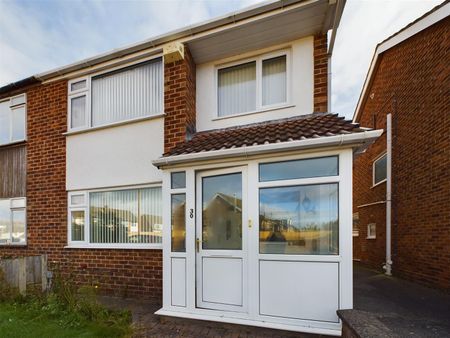 Kinross Road, Wallasey, 3 bedroom, House - Semi-Detached - Photo 4