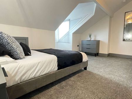 Professional HMO, All Bills Included En-Suite Room in Armley–Perfect for a Professional - Photo 4