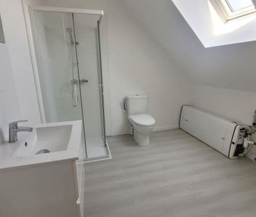 Location Appartement 2 pièces 46m² CHAILLY EN BIERE 77930 - Photo 3