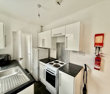 *Superbly located 2-bed mid-terrace on Slack Lane, Derby. Spacious ... - Photo 5