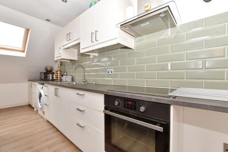 2 bedroom apartment to rent - Photo 3