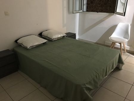 Location Appartement 2 pièces 41m² ST DENIS 97400 - Photo 4