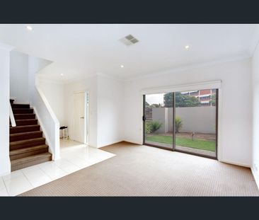 35 Lyons Road, Windsor Gardens, SA 5087 - Photo 2