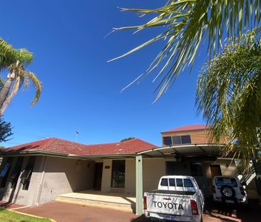 Cloverdale - Photo 6