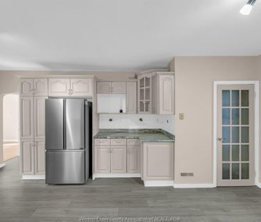 For Lease - 2416 MERCER Street, Windsor, Ontario - Photo 3