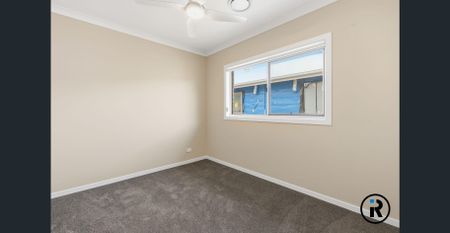 BRAND NEW METRICON HOME I MODERN FAMILY LIVING IN FLAGSTONE - Photo 3