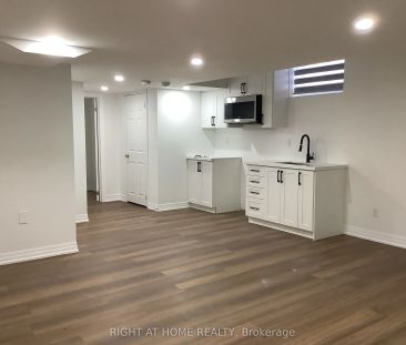 14 Connell Drive #Basement - Photo 2