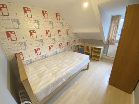 8 bedroom house to rent - Photo 3