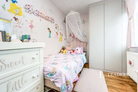 2 bedroom house to rent Pettingrew Close, Walnut Tree, Milton Keynes, Buckinghamshire, MK7 - Photo 4