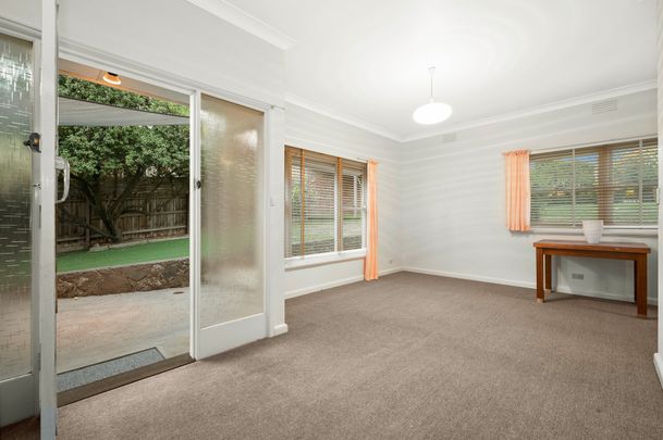 29 Livingstone Road, Eltham - Photo 1