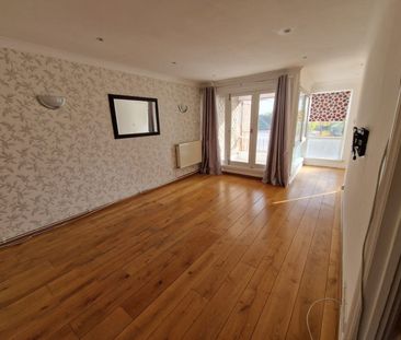 2 Bed Flat, Farm Avenue, NW2 - Photo 3