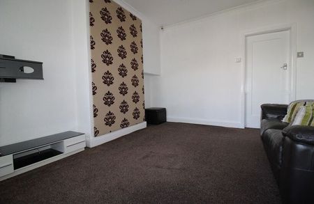 78 St James' Road, Blackburn. Lancs. BB1 8ET - Photo 4