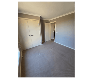 Ultra-Modern Luxury & High-Spec Living: The Ultimate Family Sanctua... - Photo 3