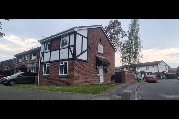 3 Bed Detached House, Foxhill, LU2 - Photo 1