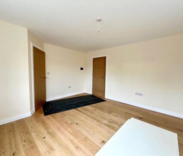 3 bedroom detached house to rent - Photo 4