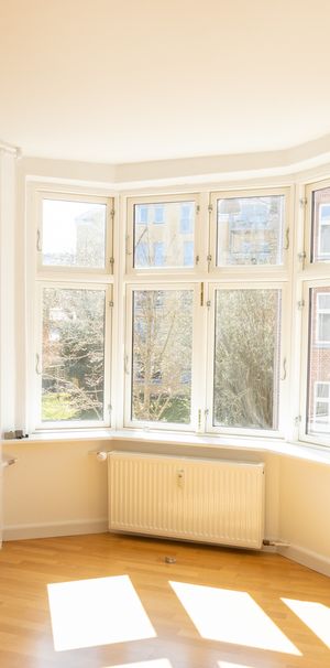 Lys toværelseslejlighed i Aalborg Vestby med nærhed til fjorden - Photo 1