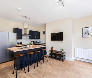 4 bedroom flat to rent - Photo 5