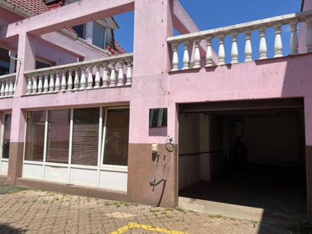 Casa cu 6 camere de inchiriat in Rogerius - Fotografie 4