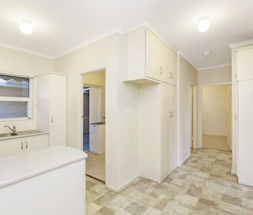 Ideal Lifestyle - Minutes to Henley Beach & the CBD - Photo 3