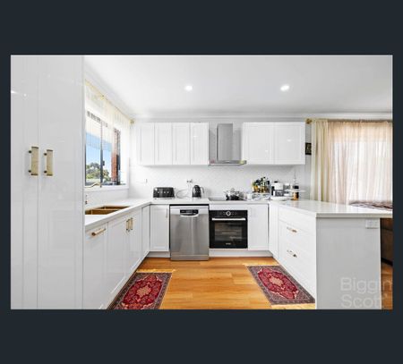 5/62 McPherson Street, Essendon, Vic 3040 - Photo 3
