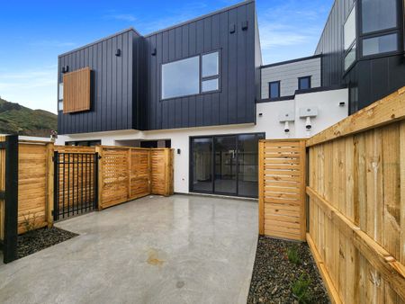 Wainui Living - Photo 2