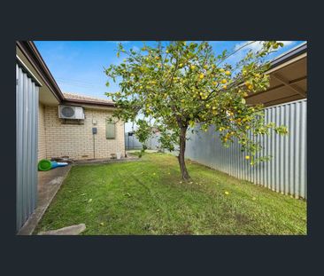 DON'T MISS THIS 2-Bedroom place - Photo 4