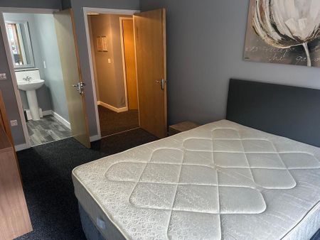 2 bedroom flat to rent - Photo 5