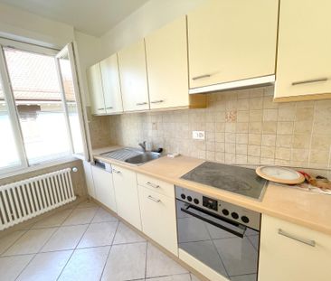Appartement de 5 pièces au 1er avec balcon et vue sur le lac. - Photo 3