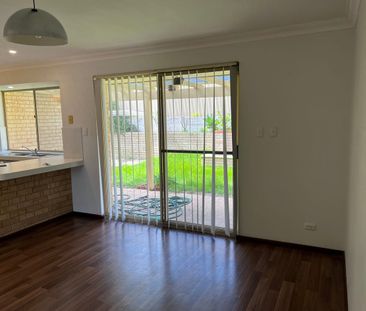 Three Bedroom Villa in a Small Complex - Photo 1