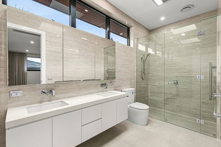 2/48 Rowland Street, Kew VIC 3101 - Photo 3