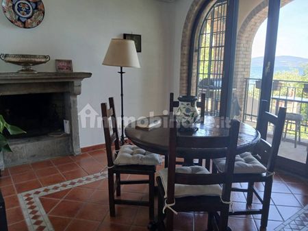 Villa bifamiliare, ottimo stato, 150 m², Centro, Anguillara Sabazia - Photo 2