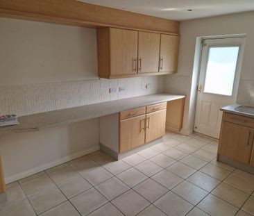 3 Bedroom Property Available TO LET Now! - Photo 6