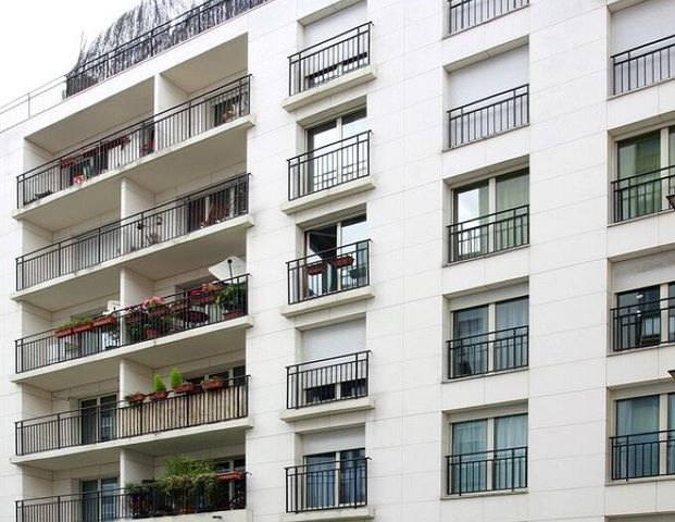 location Appartement T5 DE 118.45m² À PARIS - Photo 1